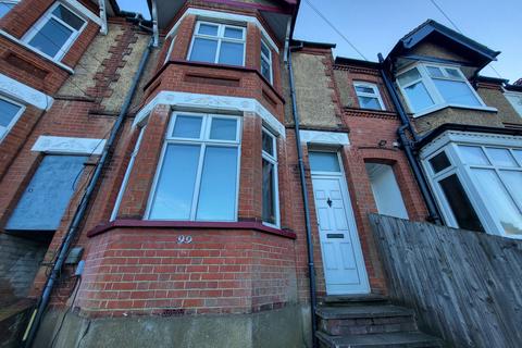 undefined, Luton LU1