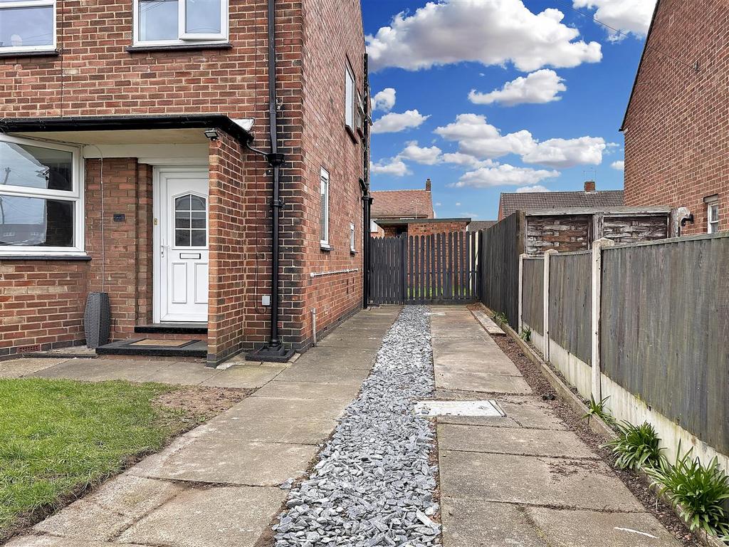 Potential Driveway Space 335