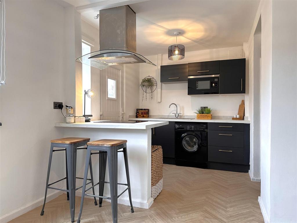 Dining Kitchen 312