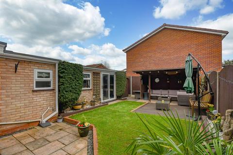 4 bedroom detached house for sale, Waterdale, Wombourne, Wolverhampton