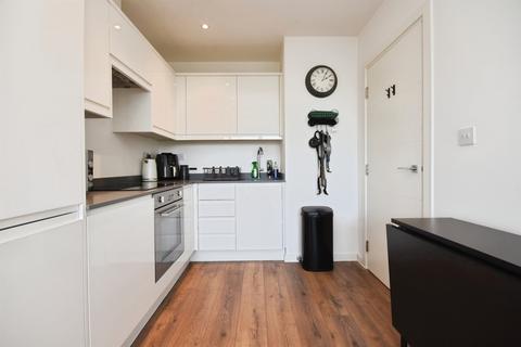 1 bedroom apartment for sale, Hubert Road, Brentwood