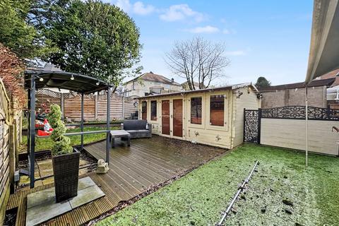 4 bedroom semi-detached house for sale, Peveril Close, Whitefield, M45