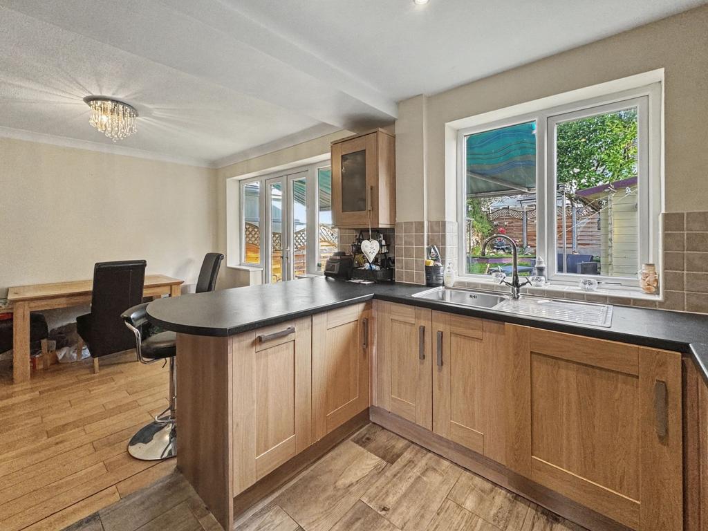 Kitchen / Diner