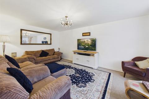 undefined, Scaife Close, Cottingham
