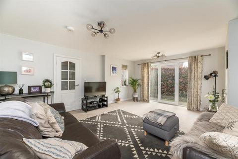 4 bedroom detached house for sale, Hill Crescent, Burley In Wharfedale LS29