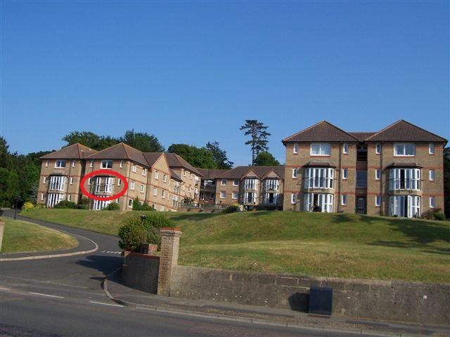 Front Elevation With Circle showing Flat.jpg