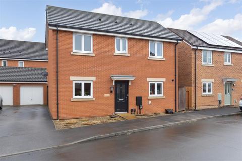 Soprano Way, Castlemead