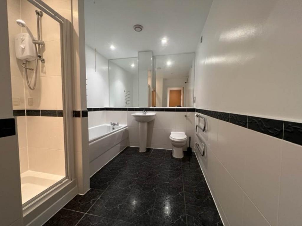 23 Barcelona-Bathroo