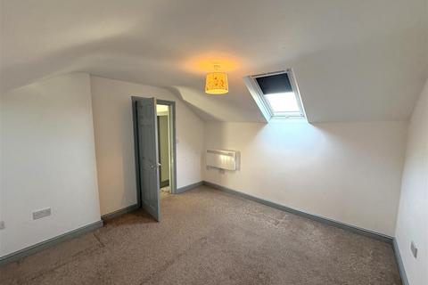 1 bedroom flat to rent, Portland Road, Manchester M27
