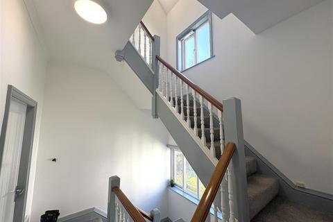 1 bedroom flat to rent, Portland Road, Manchester M27
