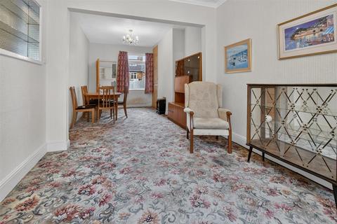 3 bedroom terraced house for sale, Chatsworth Terrace, York