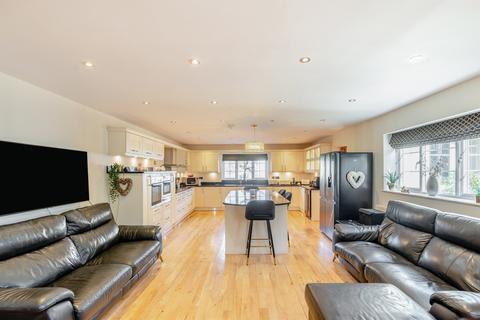 5 bedroom detached house for sale, Five Lanes, Caerwent, Caldicot
