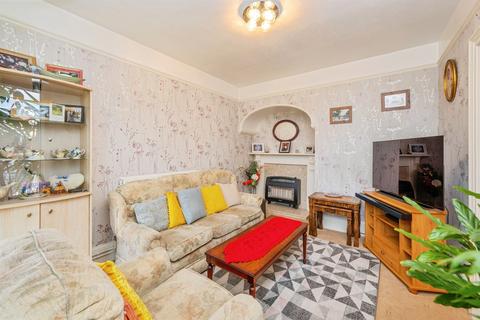 4 bedroom terraced house for sale, Gordon Street, Burton-On-Trent