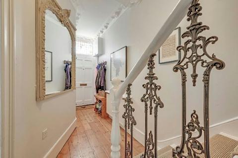 undefined, Parolles Road  Whitehall Park N19 3RE