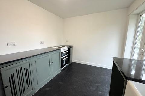 undefined, Two bedroom apartment in Topsham