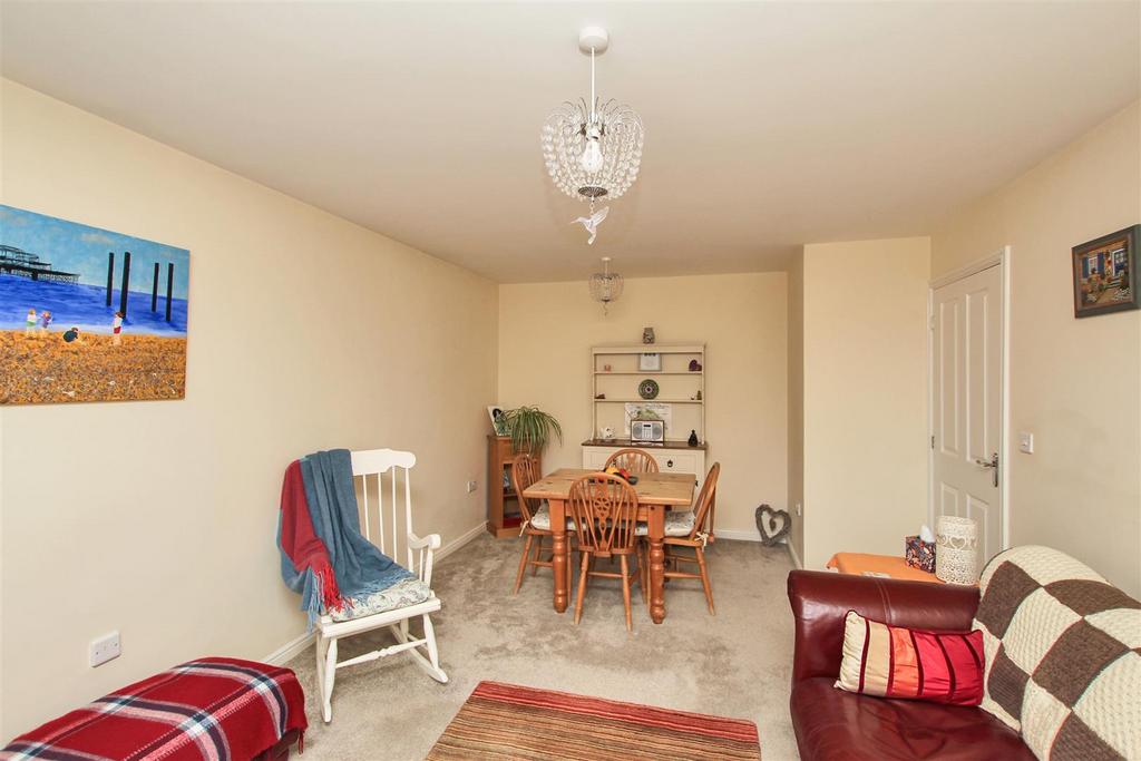 Lounge &amp; Dining Room - b.JPG