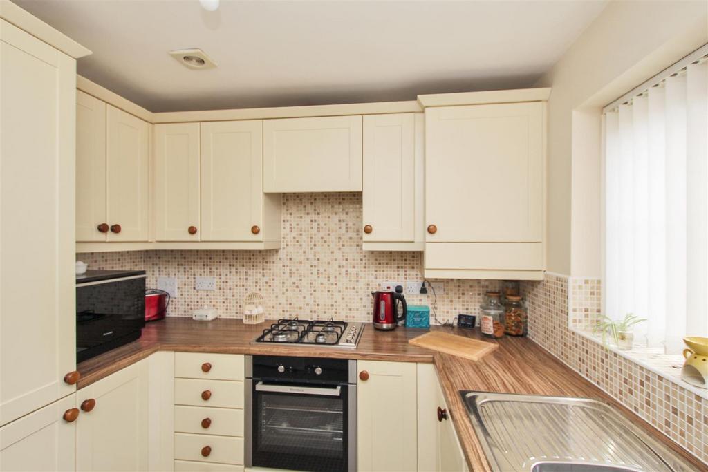 Kitchen - b.JPG
