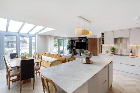 Gloucester Place, Linden Fields, Tunbridge Wells, Kent, TN2