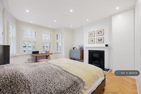 3 bedroom flat to rent, Sarre Road, London, NW2