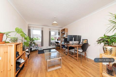 undefined, Aldershot, Hampshire, GU11