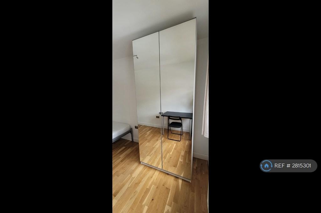 Massive Mirror Doors Double Wardrobe