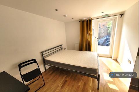 undefined, Milton Court Road, London, SE14