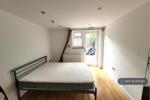undefined, Milton Court Road, London, SE14