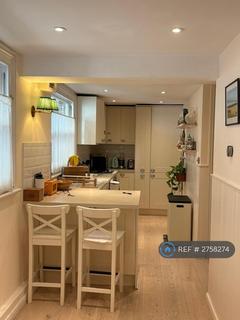 2 bedroom flat to rent, Boscombe Road, London, W12