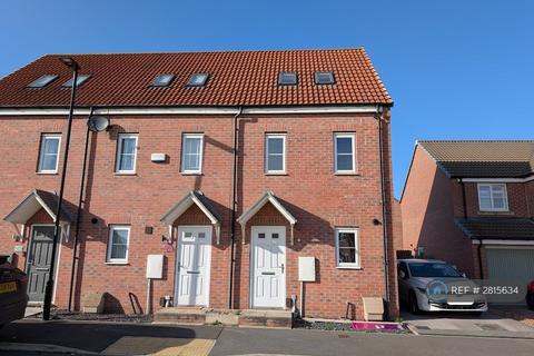 3 bedroom semi-detached house to rent, Dominion Road, Doncaster, DN5