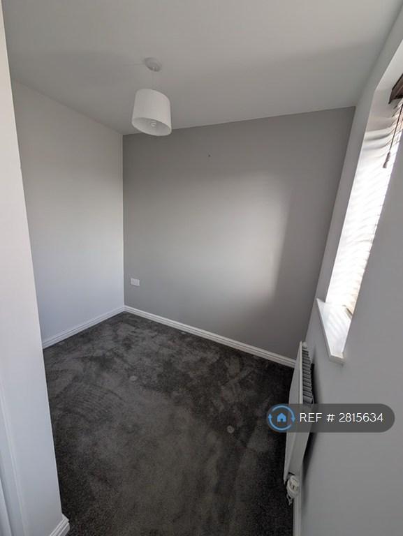 Small Bedroom