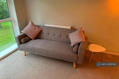 2 bedroom flat to rent, Tennis Court, Birmingham, B30