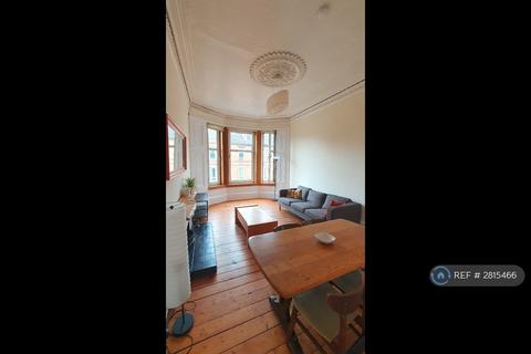 2 bedroom flat to rent, Cathcart Road, Glasgow, G42