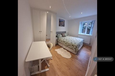 undefined, Ashford, Ashford, TW15