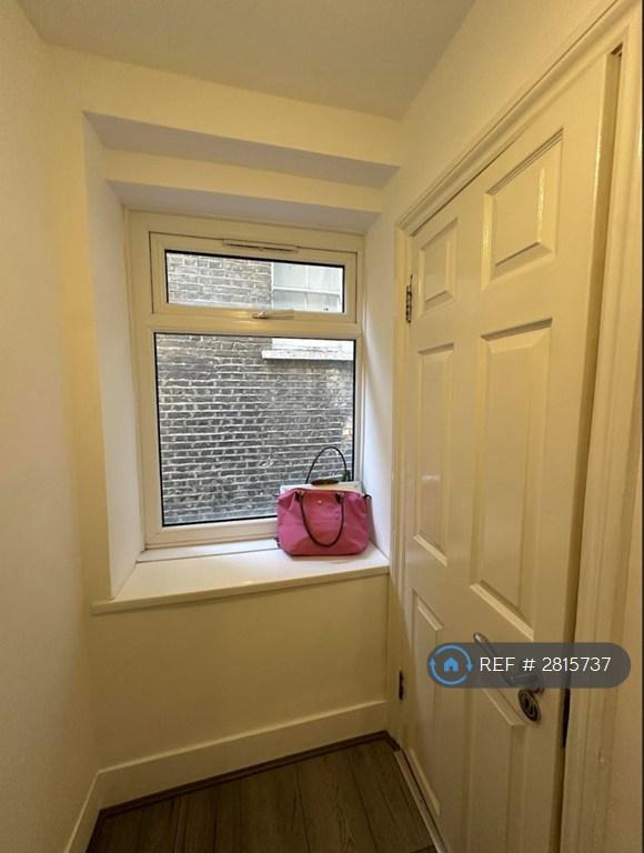 Landing Window