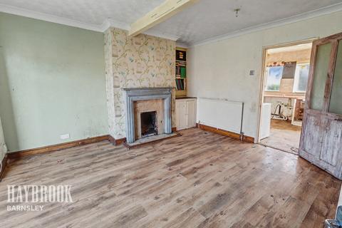 3 bedroom semi-detached house for sale, Wentworth Road, Darton