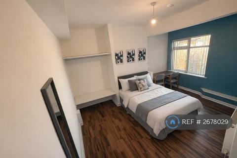 1 bedroom in a flat share to rent, Childwall Fiveways, Liverpool, L15