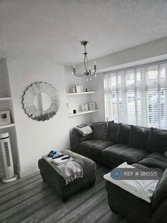 3 bedroom semi-detached house to rent, Ravenswood Avenue, Surbiton, KT6