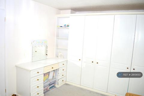 undefined, Lillibrooke Crescent, Maidenhead, SL6
