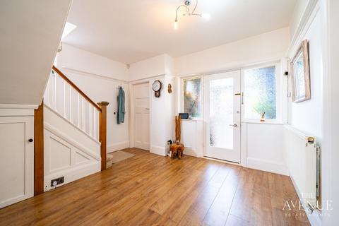 undefined, 10 Marlborough Road, Woodthorpe, Nottingham, Nottinghamshire, NG5 4FG