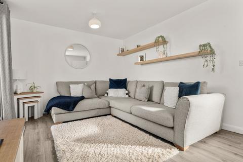 3 bedroom semi-detached house for sale, Livingston Crescent, Winchburgh, EH52