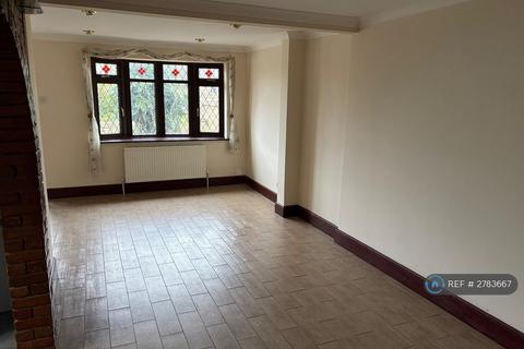 5 bedroom detached house to rent, Pound Lane, Basildon, SS13
