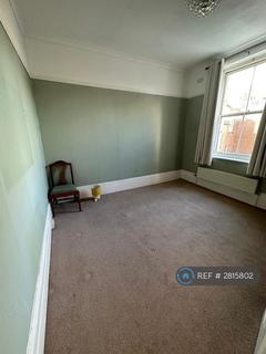 2 bedroom flat to rent, Prince Of Wales Terrace, Deal, CT14