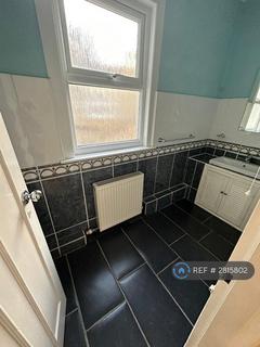 2 bedroom flat to rent, Prince Of Wales Terrace, Deal, CT14