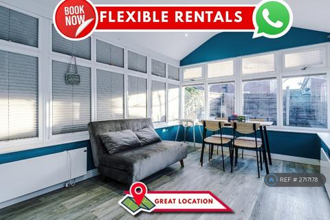 undefined, North Rd, Manchester, M11