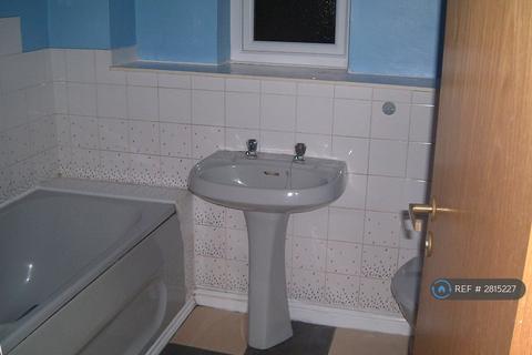 1 bedroom semi-detached house to rent, Gibbs Close, High Wycombe, HP13