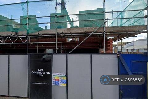 2 bedroom flat to rent, High Street, Yiewsley  West Drayton, UB7
