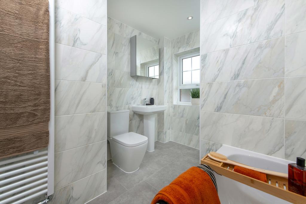 Calder Rise Holden Family Bathroom