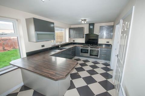 4 bedroom detached house to rent, Braids Close, Rugby, CV21