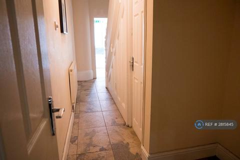 1 bedroom in a house share to rent, Hazelwood Road, Northampton, NN1