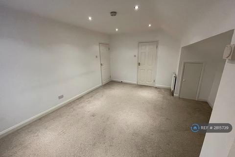 undefined, London Road, Luton, LU1